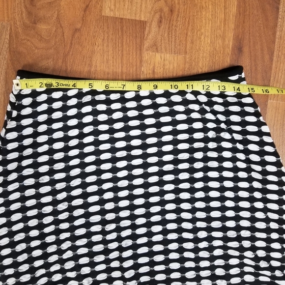 Max Studio women's black and white medium skirt - Picture 3 of 5